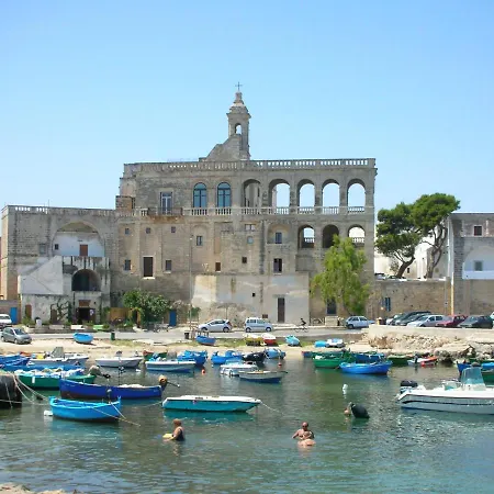 Guest house Dimora Trinity - *